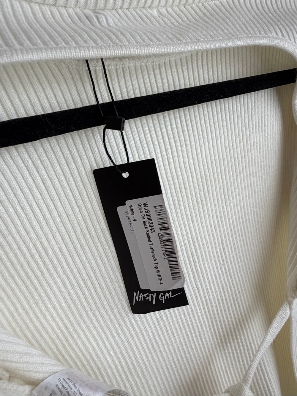 ✨ NASTY GAL Cream Ribbed Open Tie-Back Turtleneck Jumper ✨ - Picture 4 of 7